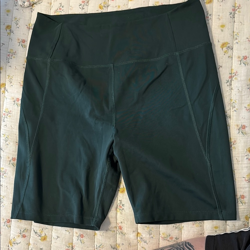Girlfriend Collective bike shorts XL